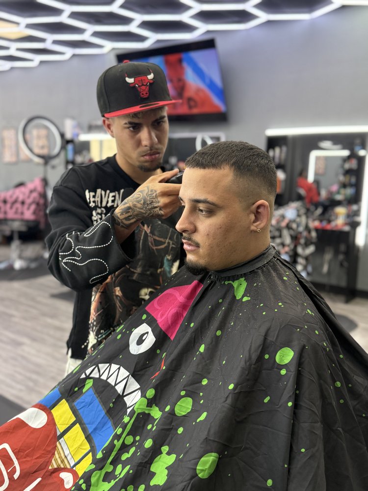 Mauro Barber at Latin Barbershop Jacksonville FL